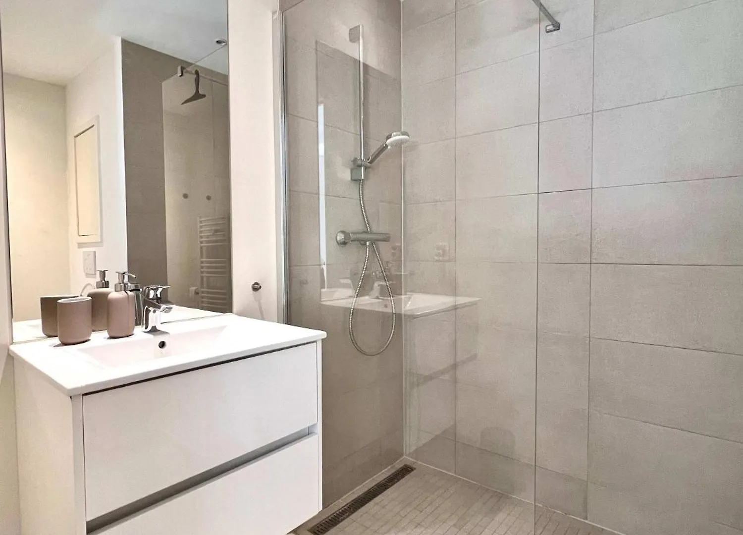 Cozy Studio 2 Min From Grand Place Bruksela