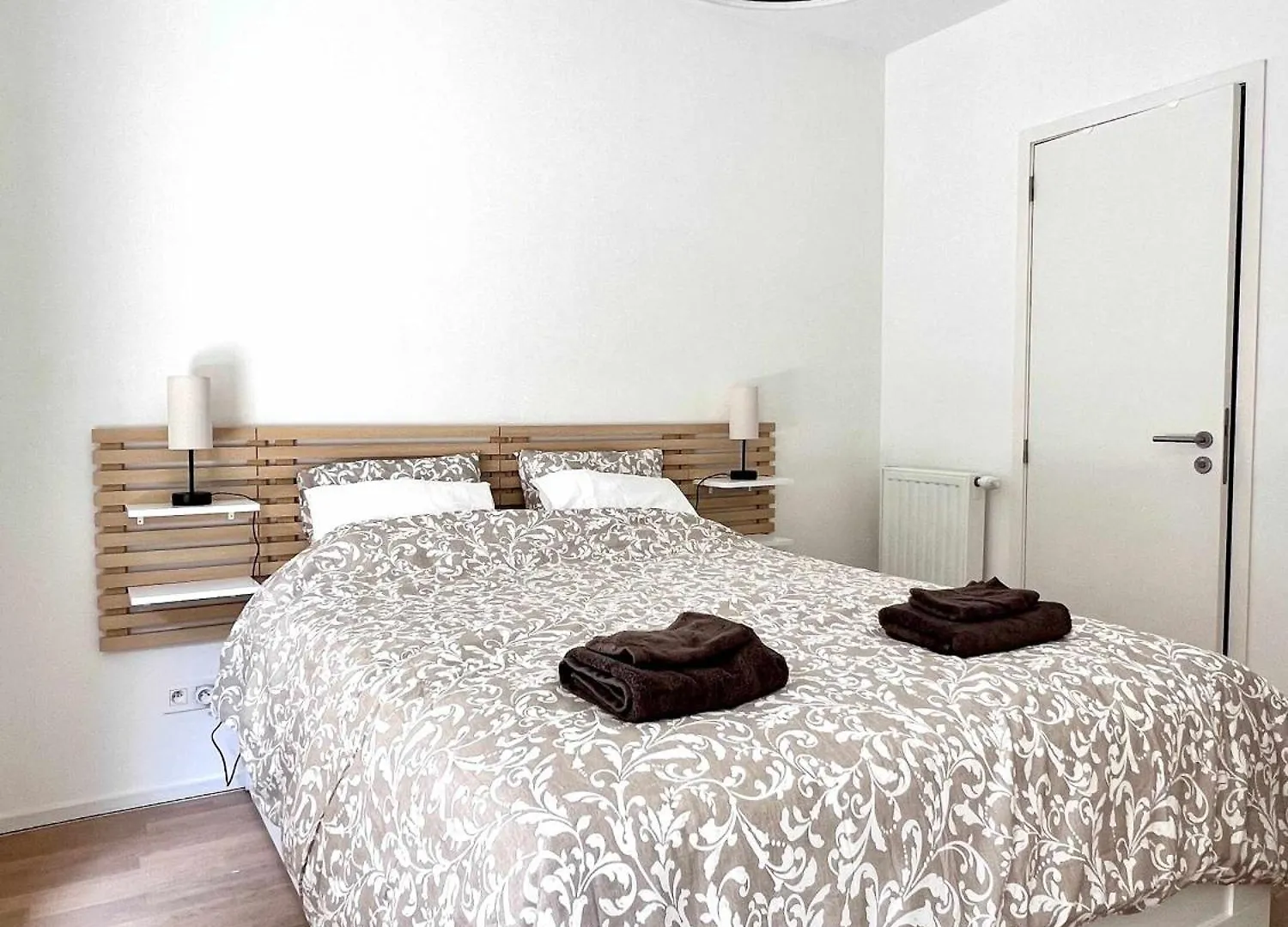 Cozy Studio 2 Min From Grand Place Bruksela Apartament